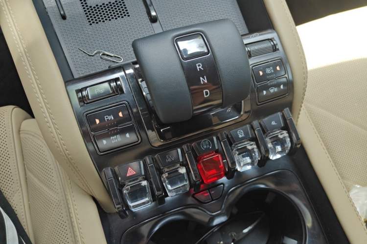 Used Formula Leopard 5 2025 TianShen Intelligent Driving Max Edition Gear Lever