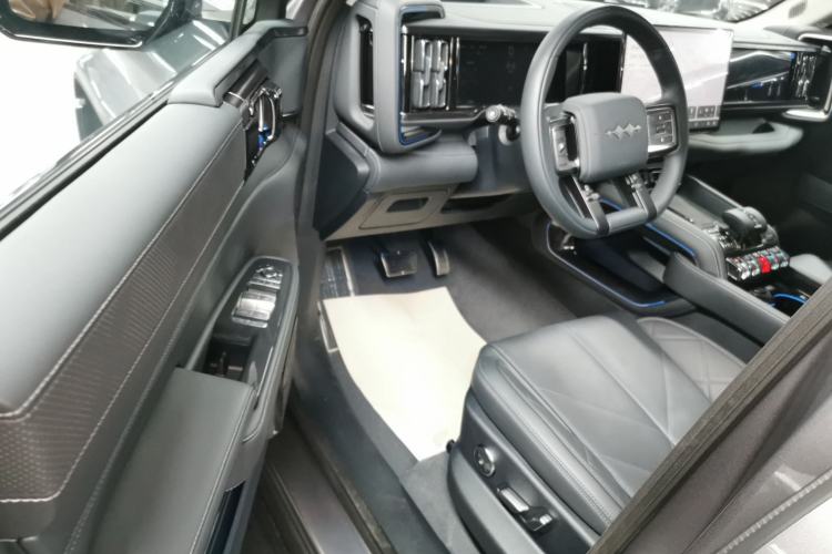 Used Formula Leopard 5 2025 TianShen Intelligent Driving Ultra Edition Interior 3