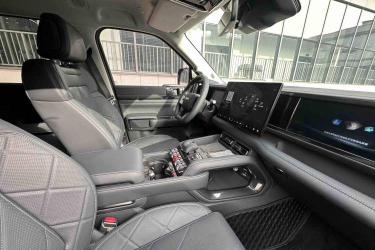 Used Formula Leopard 5 2025 TianShen Intelligent Driving Ultra Edition Interior 7