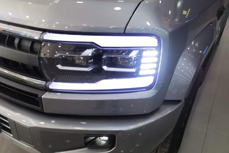 Used Formula Leopard 5 2025 TianShen Intelligent Driving Ultra Edition Left Front Headlight