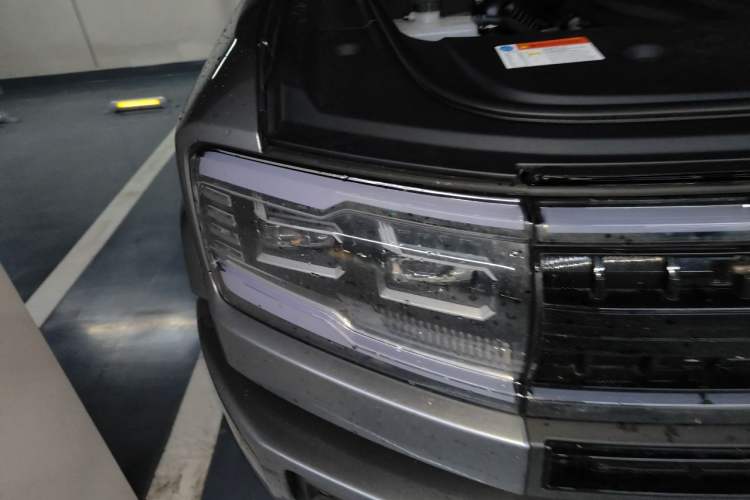 Used Formula Leopard 5 2025 TianShen Intelligent Driving Ultra Edition Right Front Headlight
