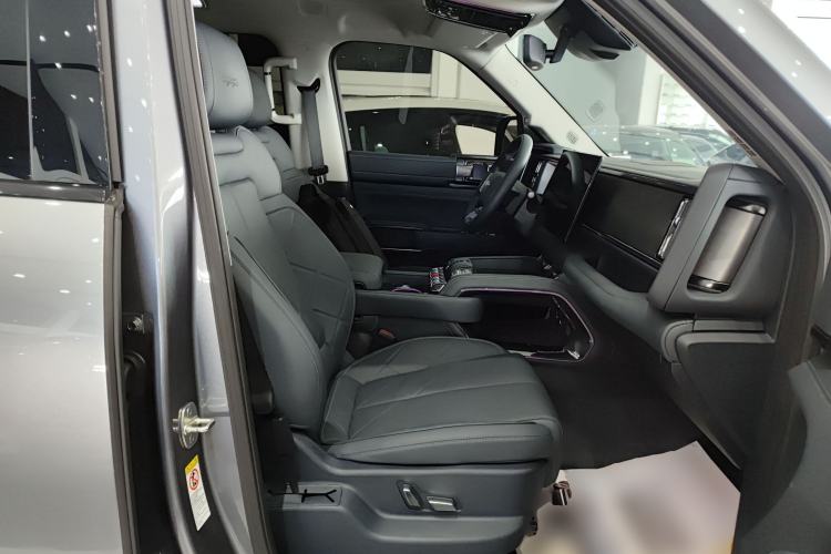Used Formula Leopard 5 2025 TianShen Intelligent Driving Max Edition Right Front Seat