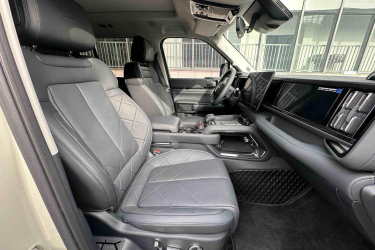 Used Formula Leopard 5 2025 TianShen Intelligent Driving Ultra Edition Right Front Seat