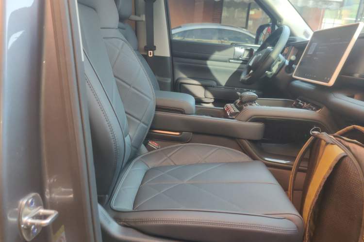 Used Formula Leopard 5 2025 TianShen Intelligent Driving Max Edition Right Front Seat