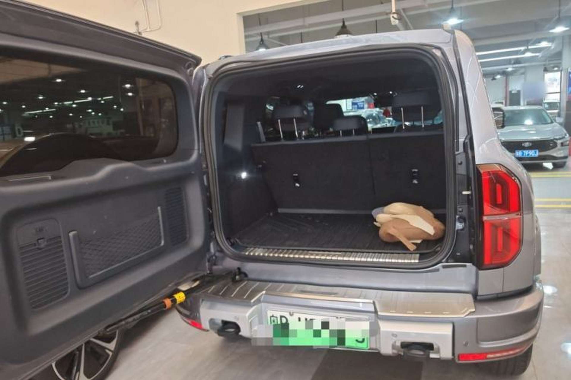 Used Formula Leopard 5 2025 TianShen Intelligent Driving Max Edition Trunk