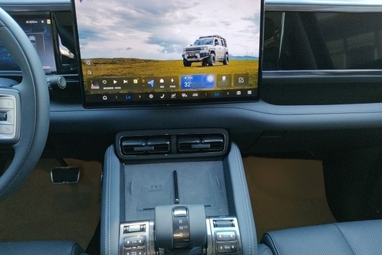Used Formula Leopard 5 2025 TianShen Intelligent Driving Ultra Edition Audio And AC Panel