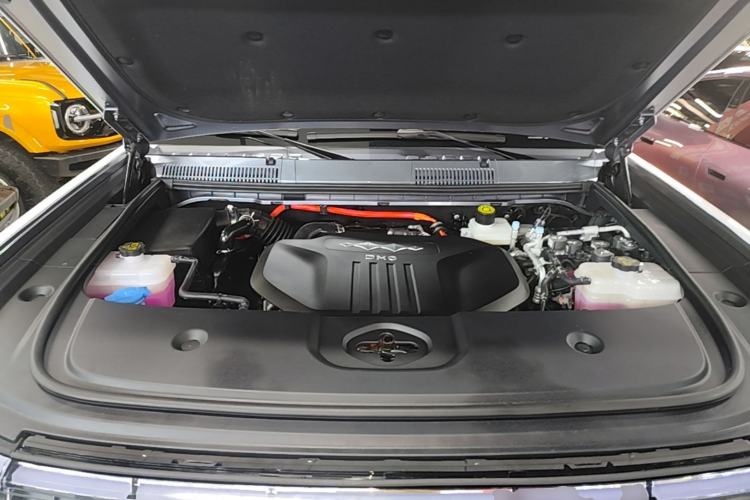 Used Formula Leopard 5 2025 TianShen Intelligent Driving Ultra Edition Engine Bay