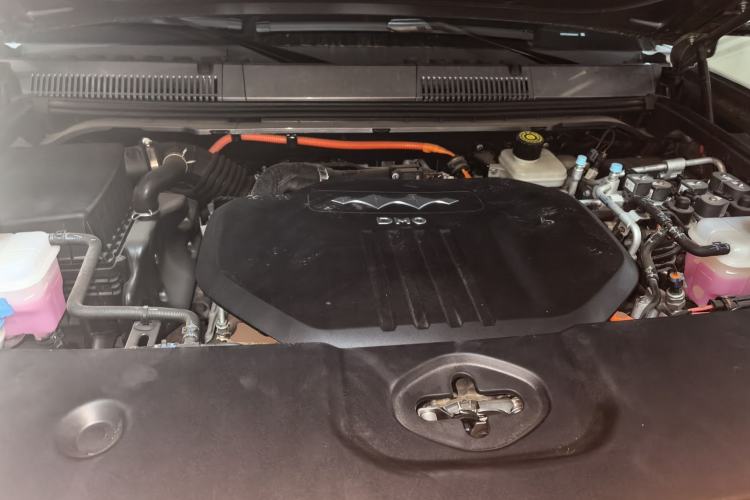 Used Formula Leopard 5 2025 TianShen Intelligent Driving Ultra Edition Engine Bay