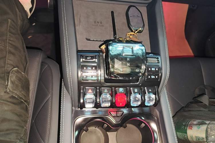 Used Formula Leopard 5 2025 TianShen Intelligent Driving Ultra Edition Gear Lever
