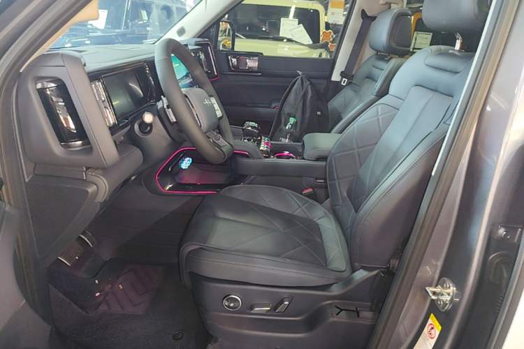 Used Formula Leopard 5 2025 TianShen Intelligent Driving Ultra Edition Left Front Seat