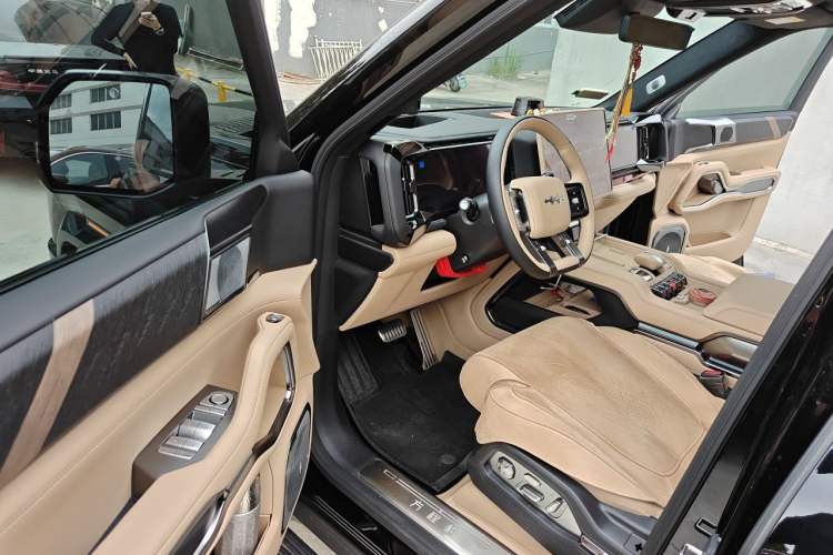 Used Formula Leopard 8 2025 Smart & Brave Flagship Edition 6 Seats Driver Seat