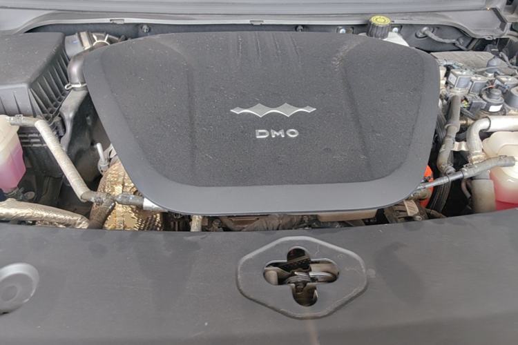 Used Formula Leopard 8 2025 Smart & Brave Flagship Edition 6 Seats Engine Bay