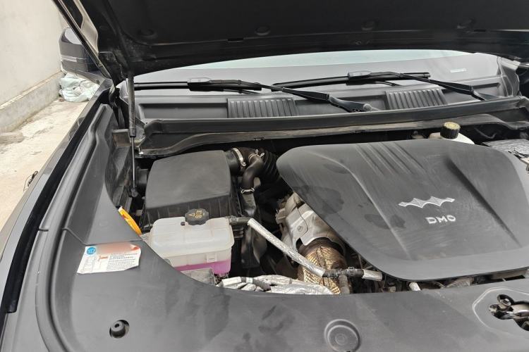 Used Formula Leopard 8 2025 Smart & Brave Flagship Edition 6 Seats Engine Bay Right