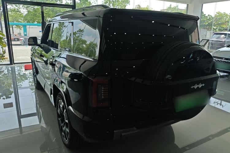 Used Formula Leopard 8 2025 Smart & Brave Flagship Edition 7 Seats Exterior 2