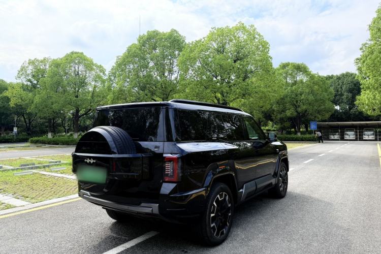 Used Formula Leopard 8 2025 Smart & Brave Flagship Edition 7 Seats Exterior 8