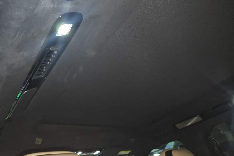Used Formula Leopard 8 2025 Smart & Brave Flagship Edition 7 Seats Headliner