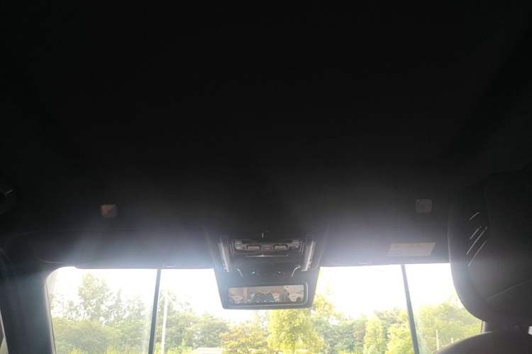Used Formula Leopard 8 2025 Smart & Brave Flagship Edition 7 Seats Headliner