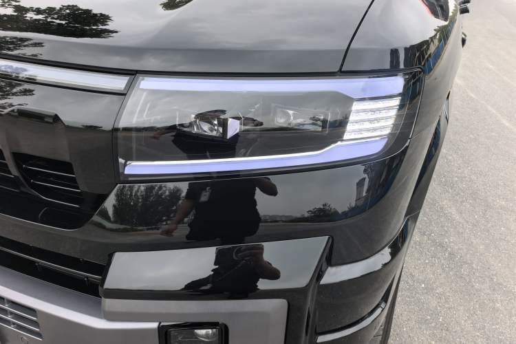 Used Formula Leopard 8 2025 Smart & Brave Flagship Edition 7 Seats Left Front Headlight