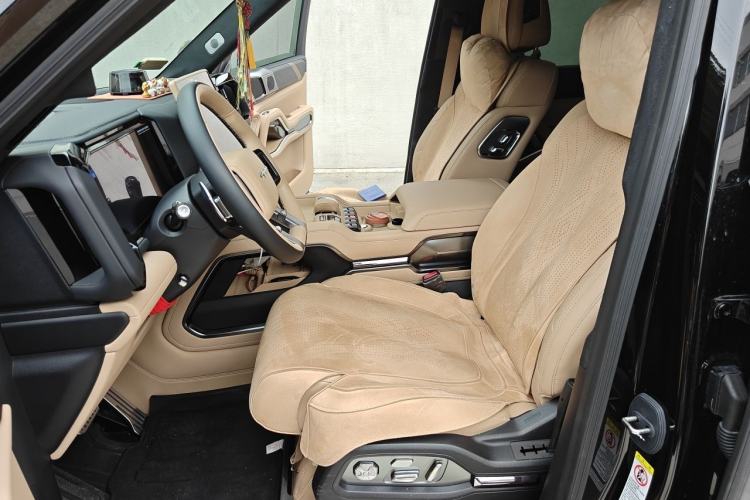 Used Formula Leopard 8 2025 Smart & Brave Flagship Edition 6 Seats Left Front Seat