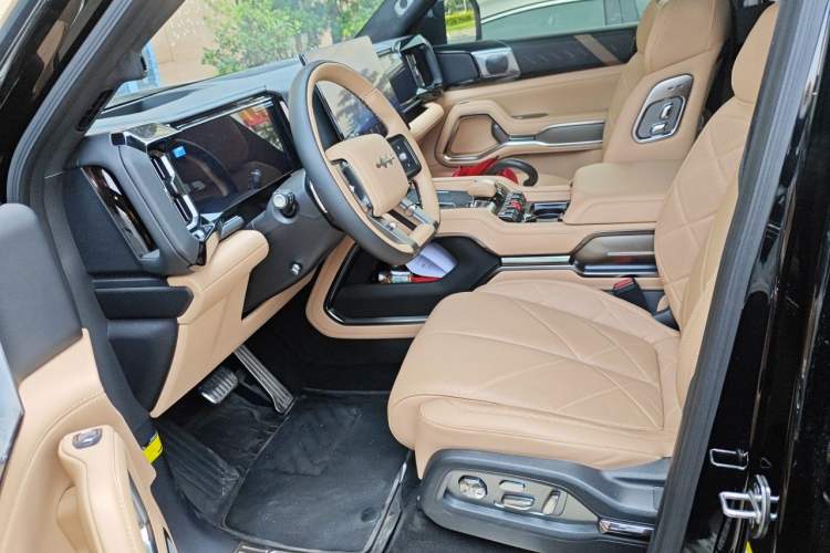 Used Formula Leopard 8 2025 Smart & Brave Flagship Edition 7 Seats Left Front Seat