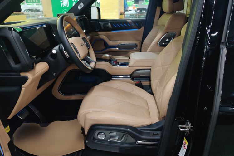 Used Formula Leopard 8 2025 Smart & Brave Flagship Edition 7 Seats Left Front Seat