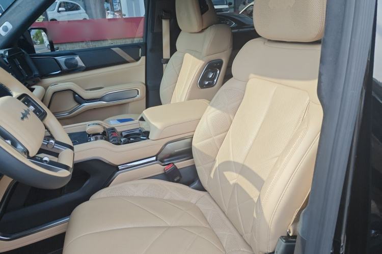 Used Formula Leopard 8 2025 Smart & Brave Flagship Edition 7 Seats Left Front Seat