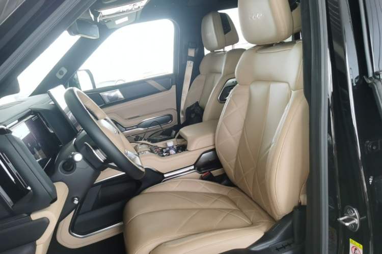 Used Formula Leopard 8 2025 Smart & Brave Flagship Edition 7 Seats Left Front Seat