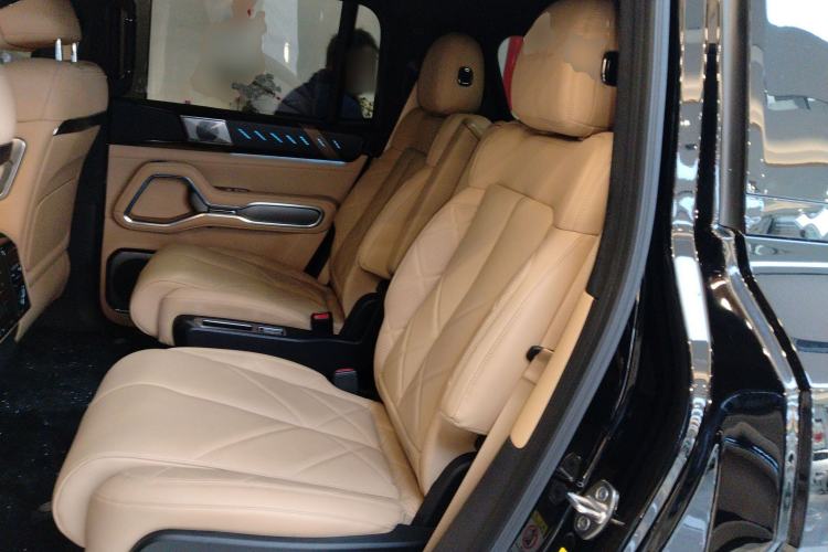 Used Formula Leopard 8 2025 Smart & Brave Flagship Edition 6 Seats Left Rear Seat
