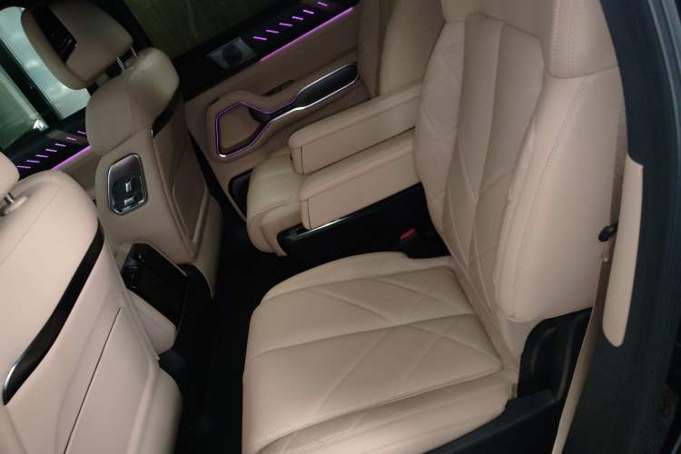 Used Formula Leopard 8 2025 Smart & Brave Flagship Edition 6 Seats Left Rear Seat