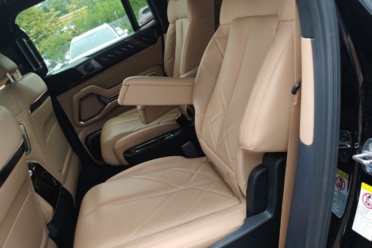 Used Formula Leopard 8 2025 Smart & Brave Flagship Edition 6 Seats Left Rear Seat