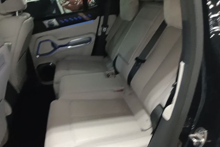 Used Formula Leopard 8 2025 Model Smart & Brave Flagship 5-Seater Left Rear Seat