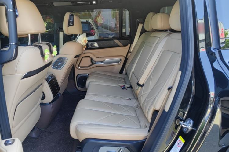 Used Formula Leopard 8 2025 Smart & Brave Flagship Edition 7 Seats Left Rear Seat