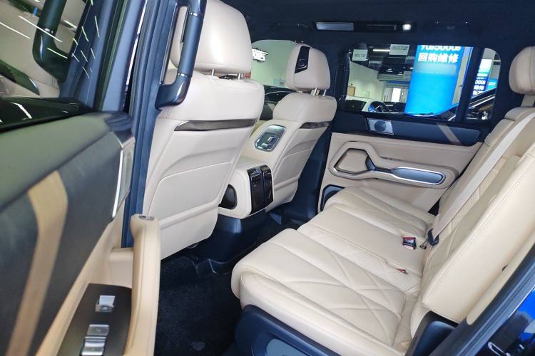 Used Formula Leopard 8 2025 Smart & Brave Flagship Edition 7 Seats Left Rear Seat