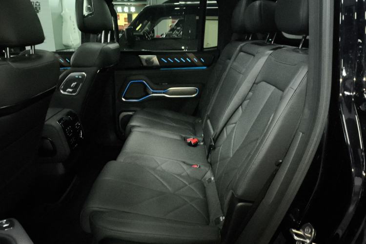 Used Formula Leopard 8 2025 Smart & Brave Flagship Edition 7 Seats Left Rear Seat