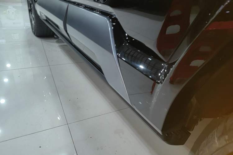 Used Formula Leopard 8 2025 Smart & Brave Flagship Edition 7 Seats Left Side Sill