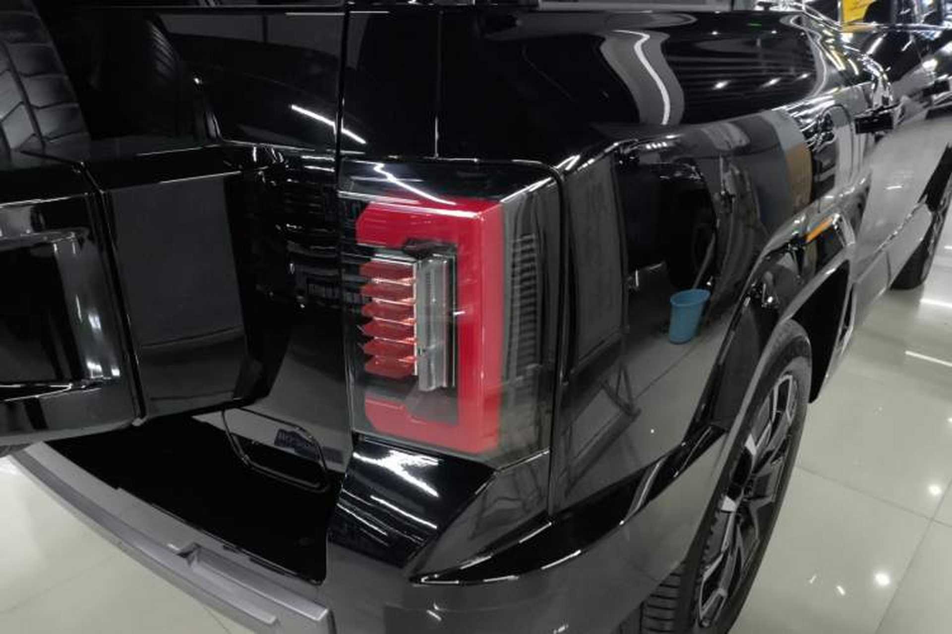 Used Formula Leopard 8 2025 Smart & Brave Flagship Edition 7 Seats Right Rear Taillight