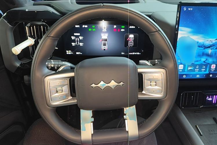 Used Formula Leopard 8 2025 Smart & Brave Flagship Edition 6 Seats Steering Wheel