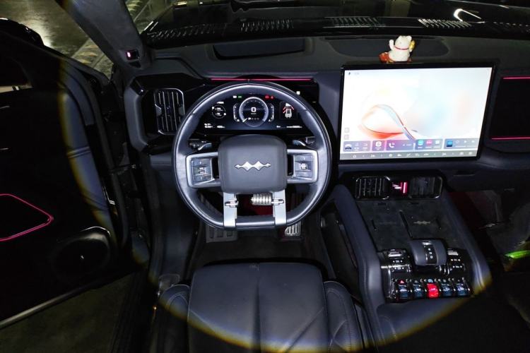 Used Formula Leopard 8 2025 Smart & Brave Flagship Edition 6 Seats Steering Wheel