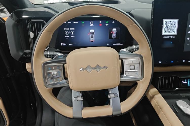 Used Formula Leopard 8 2025 Smart & Brave Flagship Edition 7 Seats Steering Wheel