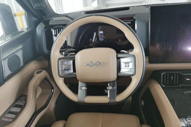 Used Formula Leopard 8 2025 Smart & Brave Flagship Edition 7 Seats Steering Wheel