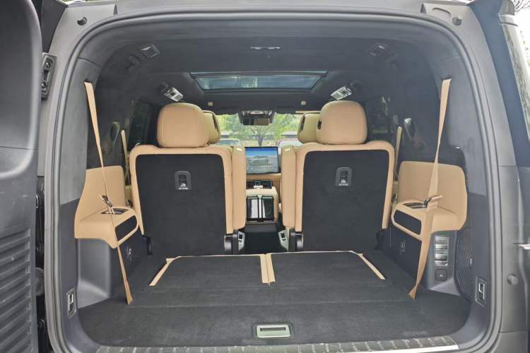 Used Formula Leopard 8 2025 Smart & Brave Flagship Edition 6 Seats Trunk