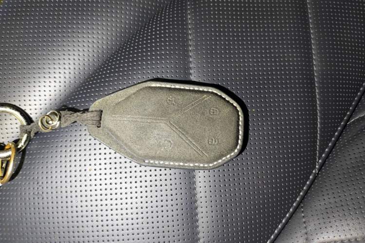 Used Formula Leopard 8 2025 Smart & Brave Flagship Edition 6 Seats Vehicle Key