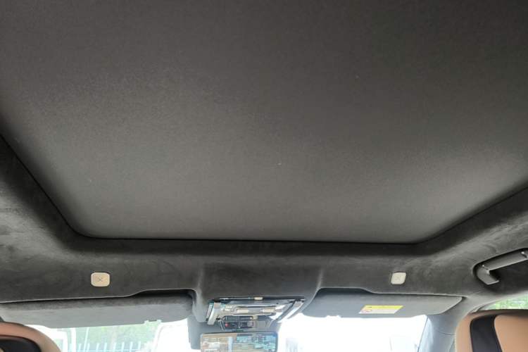 Used Formula Leopard 8 2025 Smart & Brave Flagship Edition 7 Seats Headliner