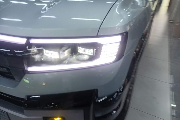Used Formula Leopard 8 2025 Smart & Brave Flagship Edition 7 Seats Left Front Headlight
