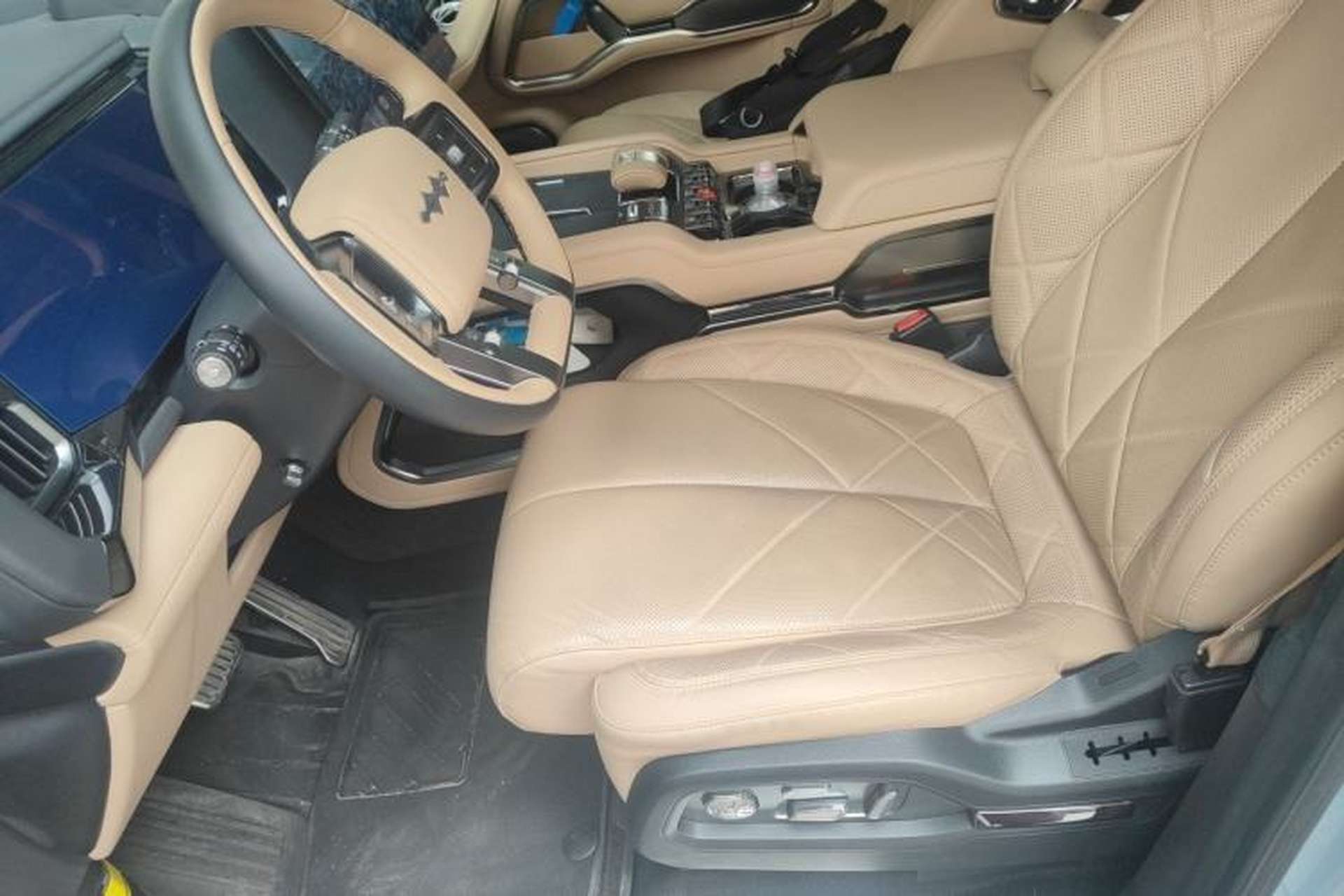 Used Formula Leopard 8 2025 Smart & Brave Flagship Edition 7 Seats Left Front Seat