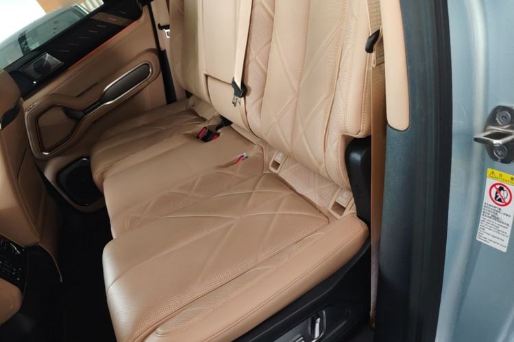 Used Formula Leopard 8 2025 Smart & Brave Flagship Edition 7 Seats Left Rear Seat