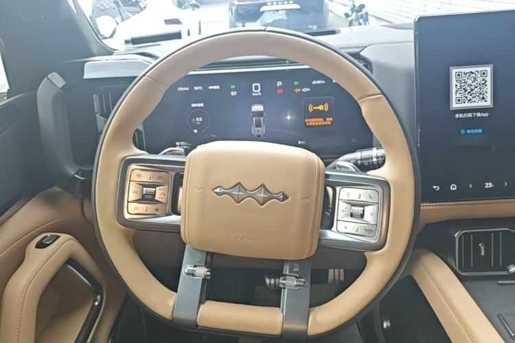 Used Formula Leopard 8 2025 Smart & Brave Flagship Edition 6 Seats Steering Wheel