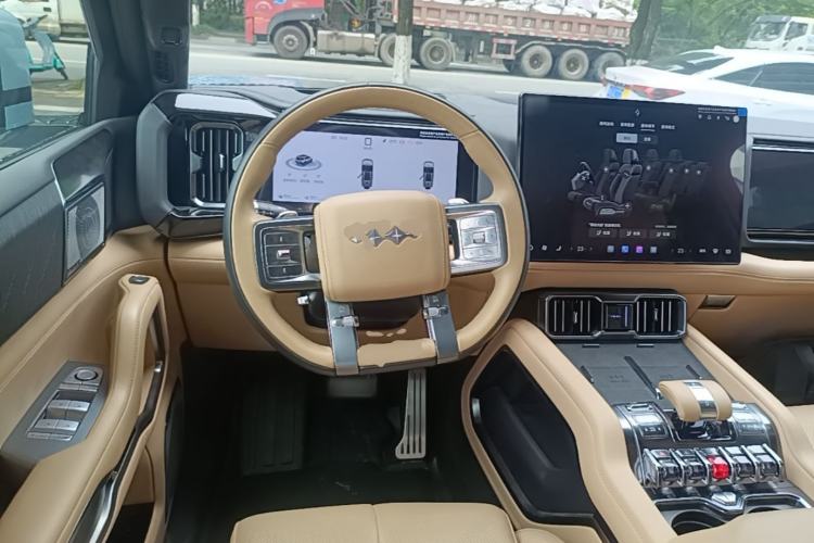Used Formula Leopard 8 2025 Smart & Brave Flagship Edition 6 Seats Steering Wheel