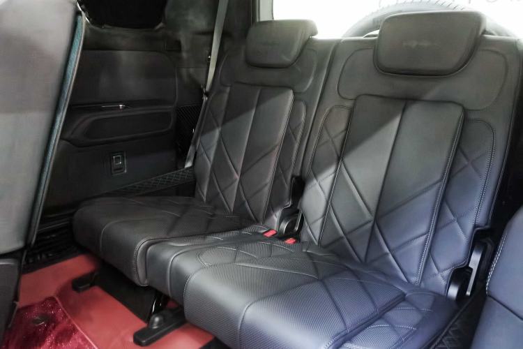 Used Formula Leopard 8 2025 Smart & Brave Flagship Edition 7 Seats Interior 2