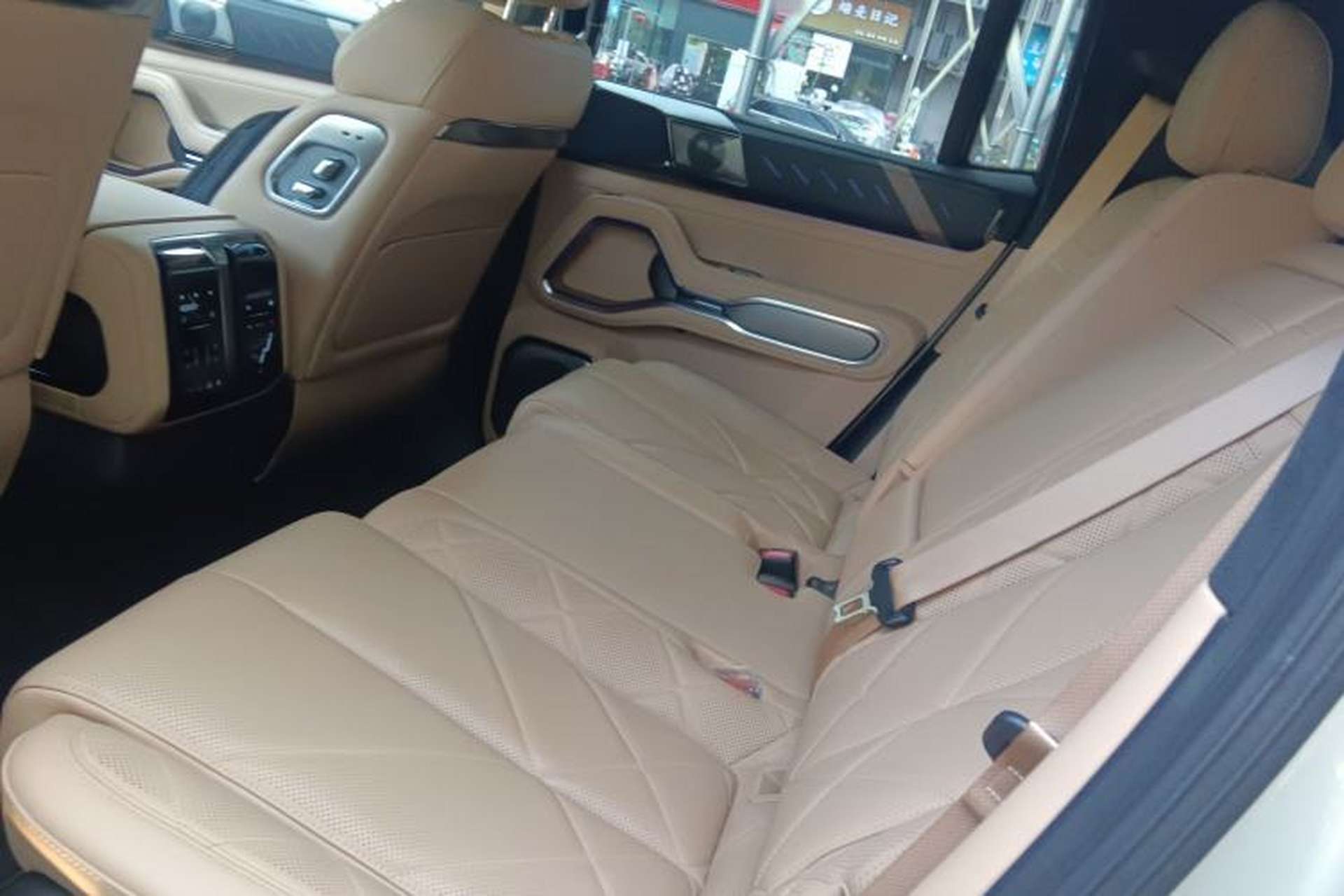 Used Formula Leopard 8 2025 Smart & Brave Flagship Edition 7 Seats Interior 4